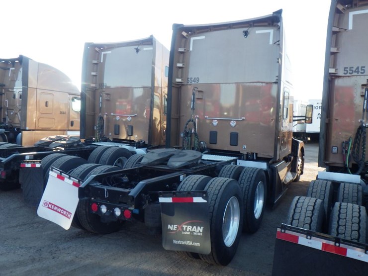 2024-kenworth-t680-image-8