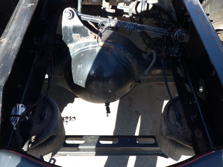 2020-volvo-vnl-760-image-10