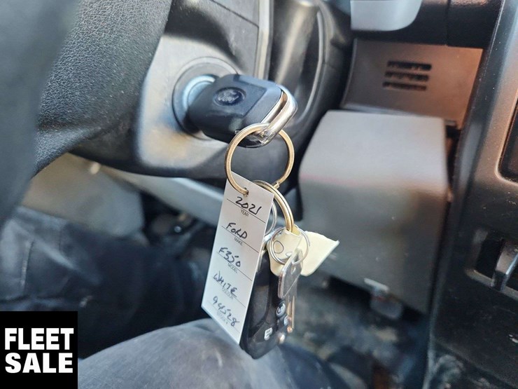 2021-ford-f350-image-26