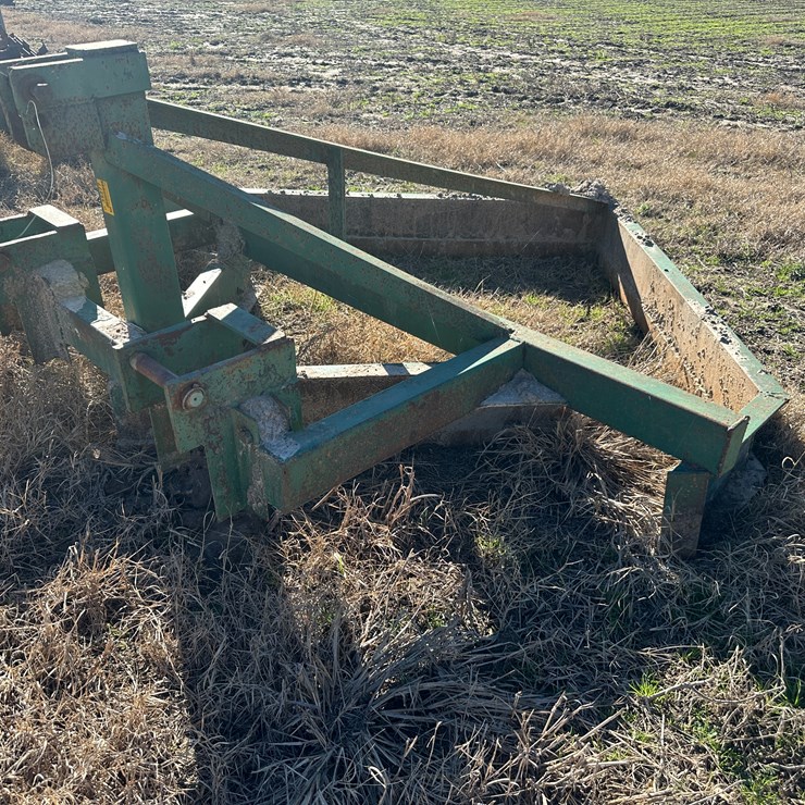 #35277 • 8' Levee Smoother