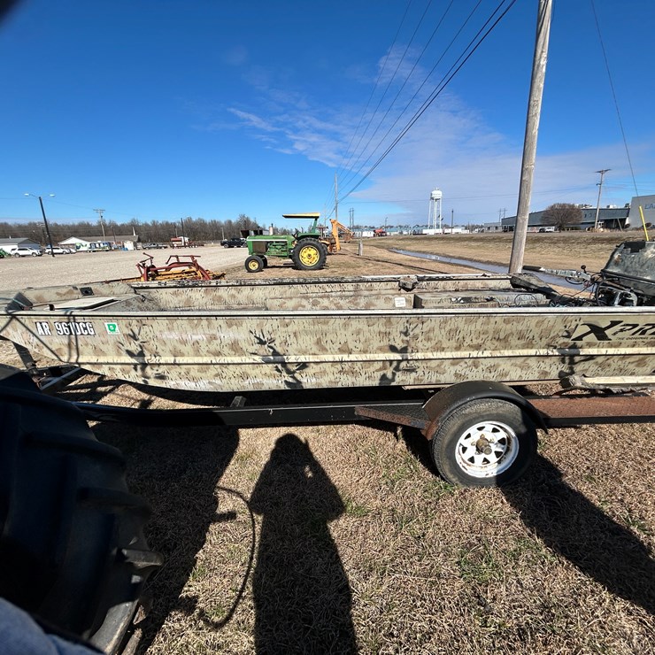 #37821 • Xpress 16' Flat Bottom Fishing Boat w/ Trailer