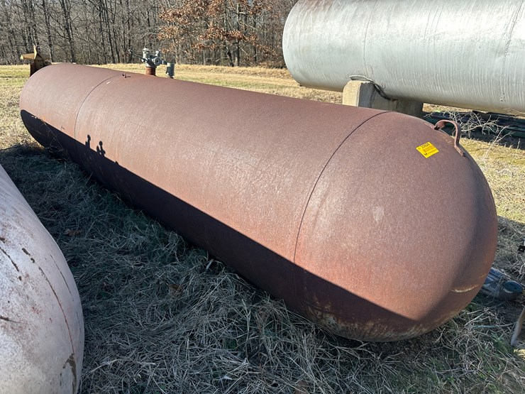 #35826-•-delta-tank-mfg-~1,000-gallon-tank-image-2