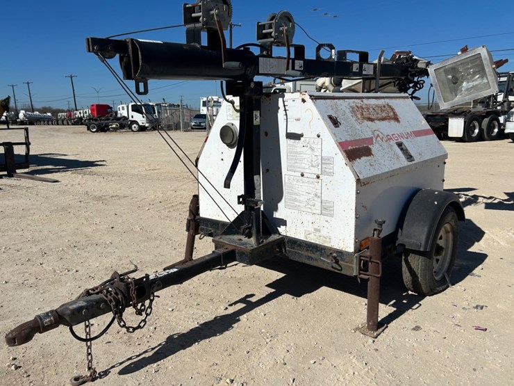 magnum-unknown-image-1