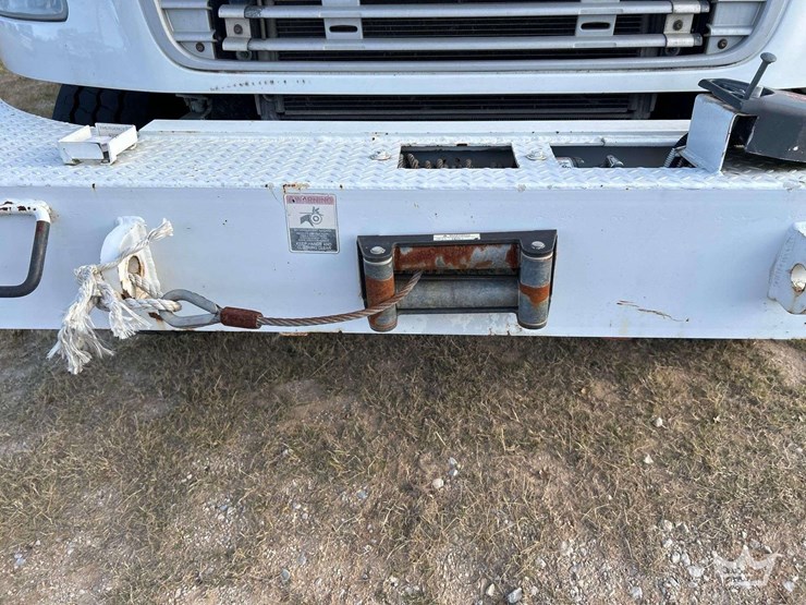 2013-freightliner-m2-106-altec-ta45m-44ft.-insulated-bucket-truck-image-38