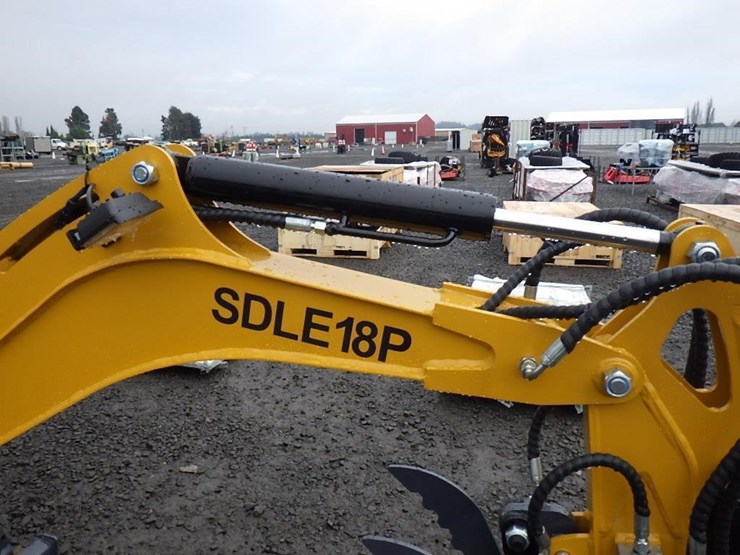 2025-sdlanch-sdle18p-hydraulic-excavator-image-12