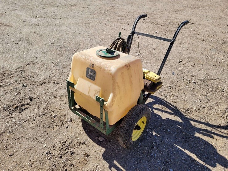 john-deere-tree-sprayer-image-1