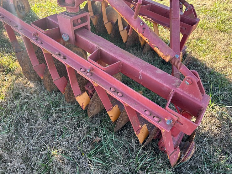 #35840-•-tandem-levee-plow-w/seed-box-image-20