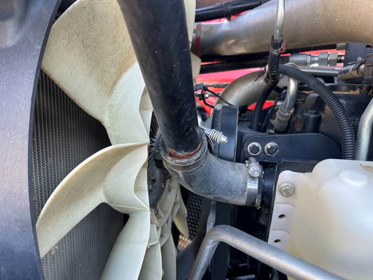 2014-new-holland-t8.330-image-58