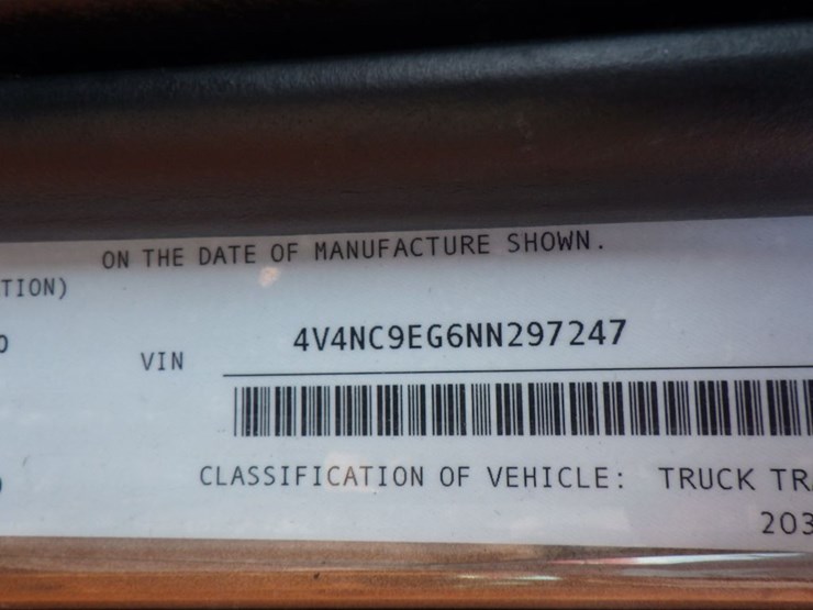 2022-volvo-vnl-760-image-21