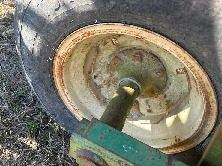 john-deere-42-image-9