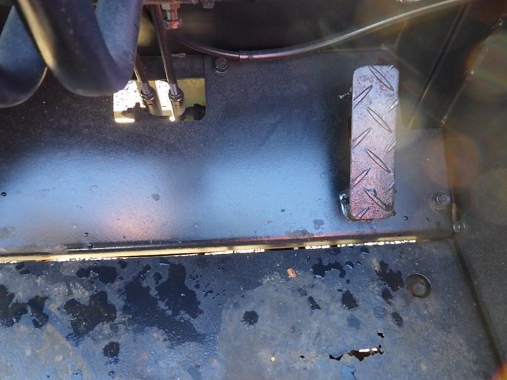 carrier-rg-30-6'-tracked-dumper-image-17