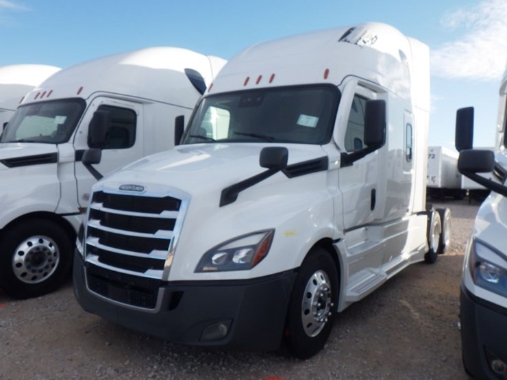 2022-freightliner-cascadia-126-image-1