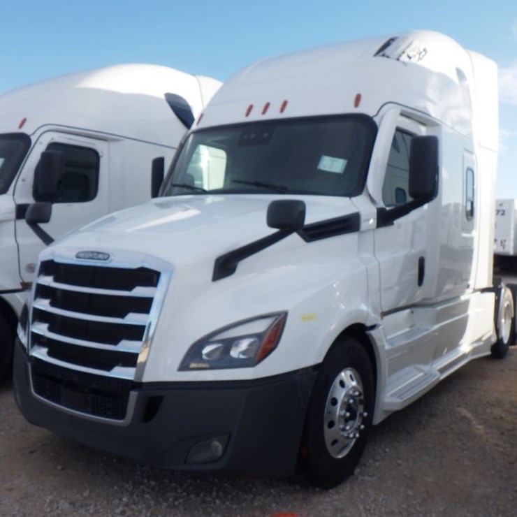 2022 FREIGHTLINER CASCADIA 126