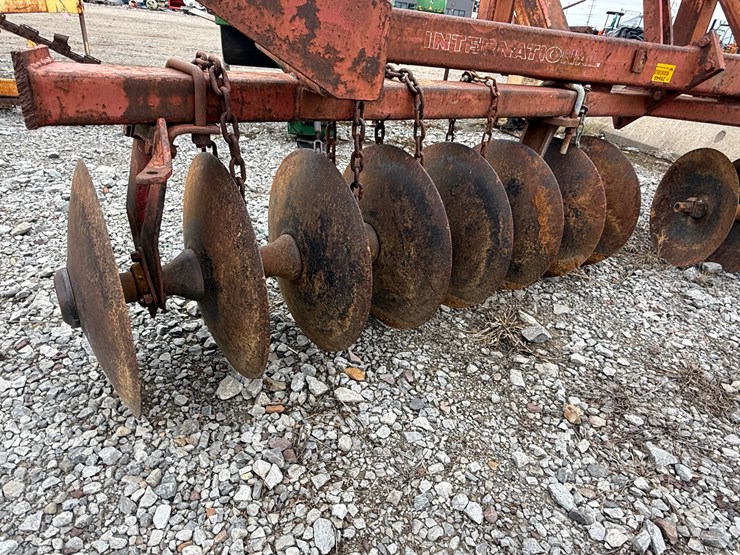 international-490-image-6