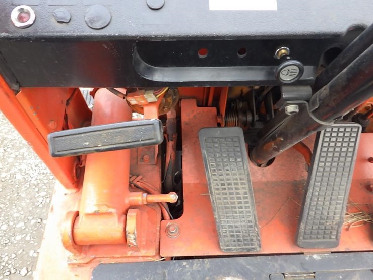 toyota-62-4fgc25-forklift-image-20