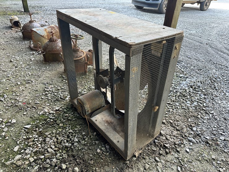 #35862-•-36"-shop-fan-image-3