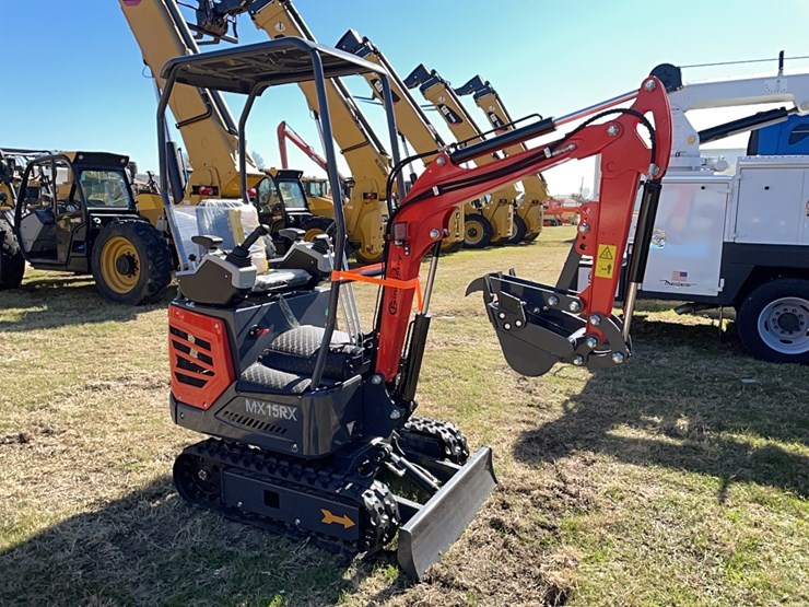 new-cfg-mx15rx-hydraulic-excavator-image-2