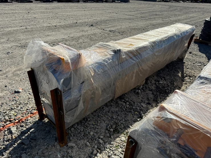 #33677-•-unused-10,000lb-two-post-lift-image-4