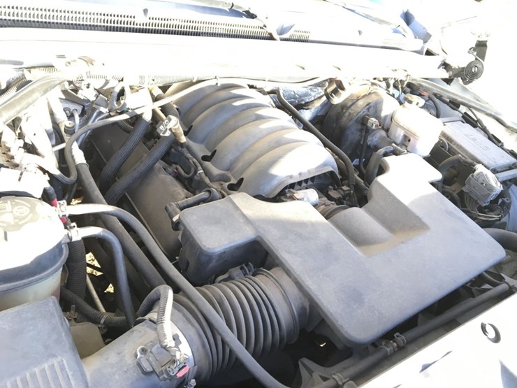 2016-chevrolet-tahoe-image-12