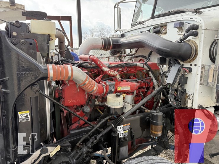 2014-peterbilt-388-image-20