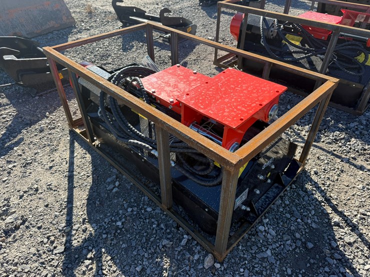 caterpillar-307-image-1