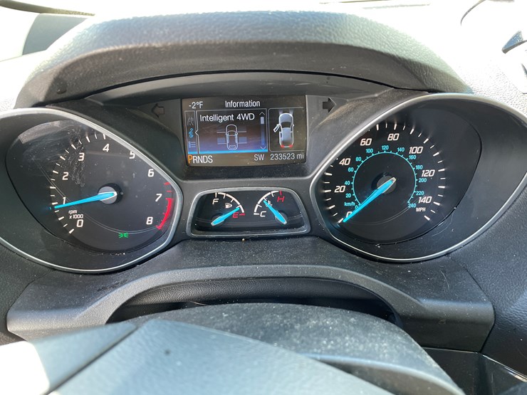 2014-ford-escape-titanium-image-34