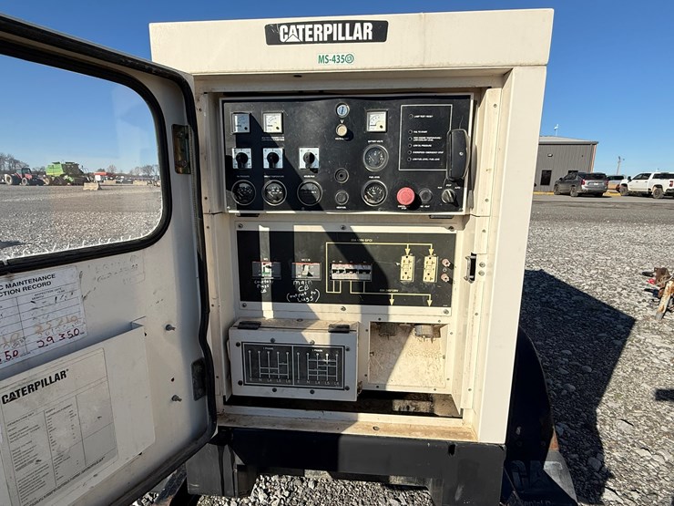 2007-caterpillar-xq20-image-40