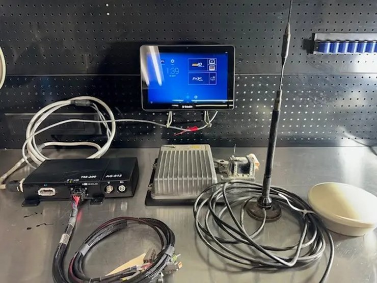 trimble-tmx-2050-image-4