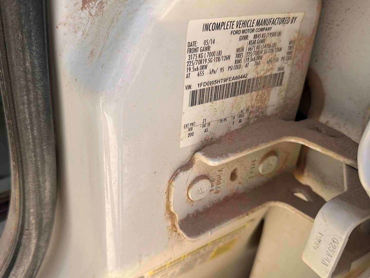 2015-ford-f550-image-6