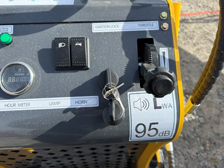 #87-•-unused-sdlanch-sdl60-stand-on-skid-steer-loader-a2510206404-inv#-35040-image-23