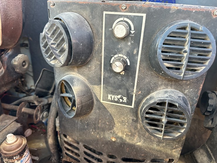 1974-ford-9000-image-66