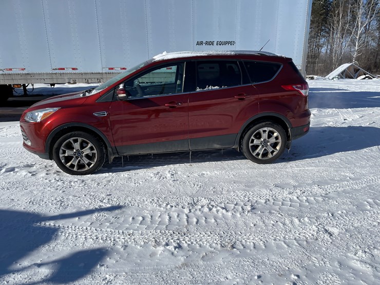 2014-ford-escape-titanium-image-12