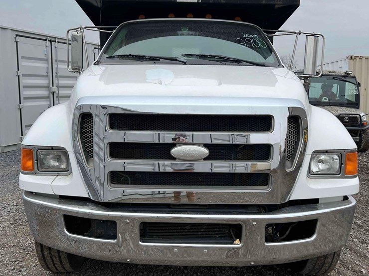 2008-ford-f650-xl-image-2