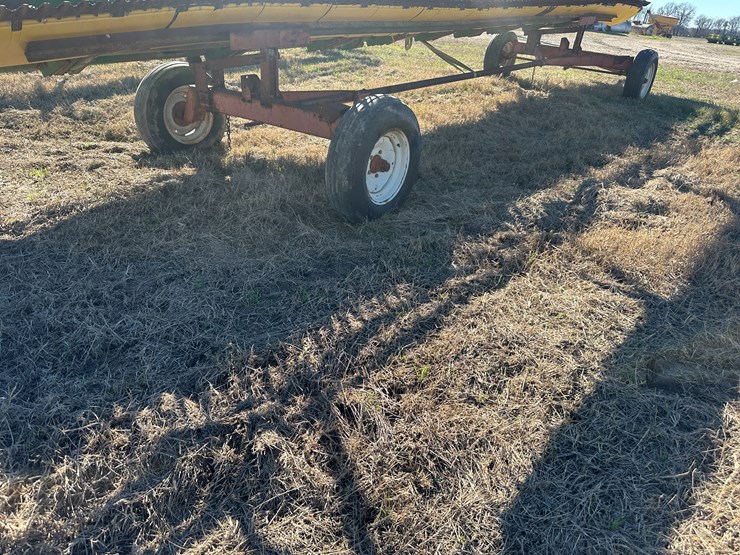 #35246-•-26'-header-trailer-image-3