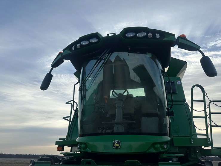 2018-john-deere-s780-image-31