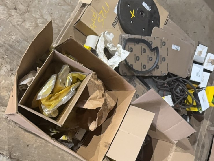 john-deere-1725-image-16