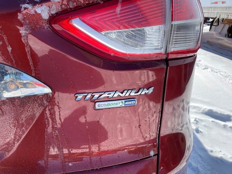 2014-ford-escape-titanium-image-23