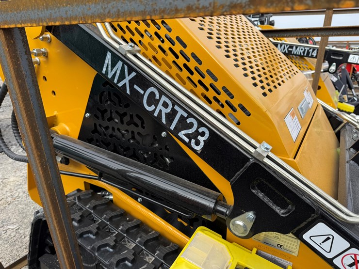 #83-•-unused-agt-mx-crt23-stand-on-tracked-loader-mxcrt232025j00636-inv#-35701-image-29