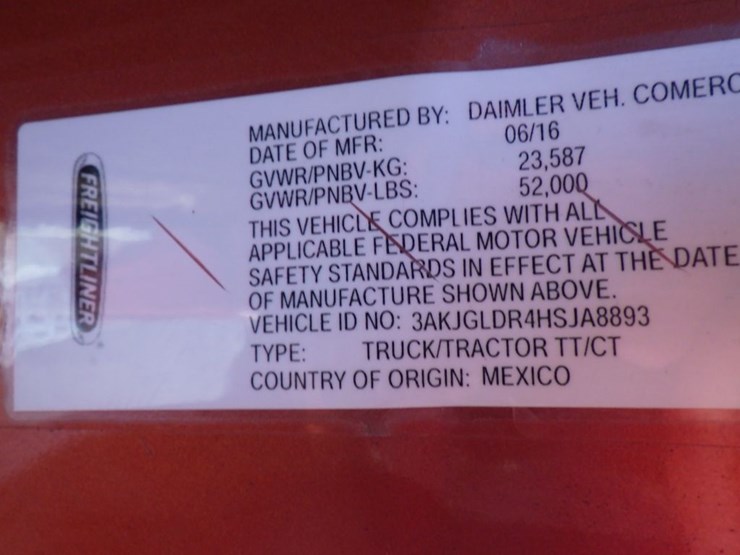 2017-freightliner-cascadia-125-evolution-image-25