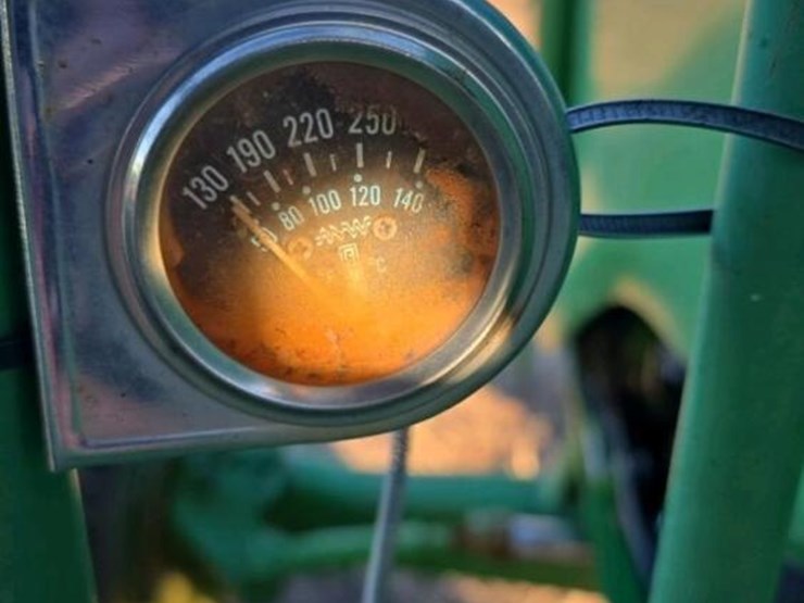 john-deere-6215-image-12