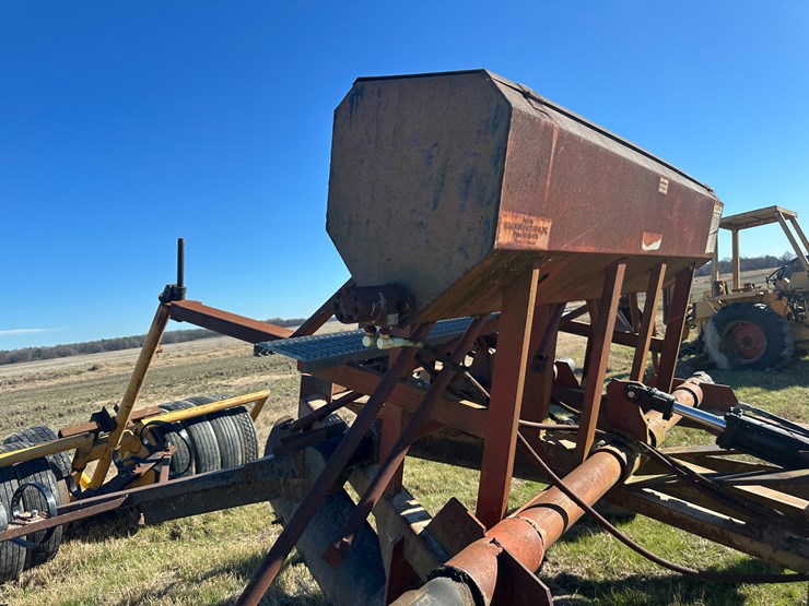 #35253-•-levee-hog-levee-squeeze-w/seeder-and-wheel-type-levee-packer-image-31