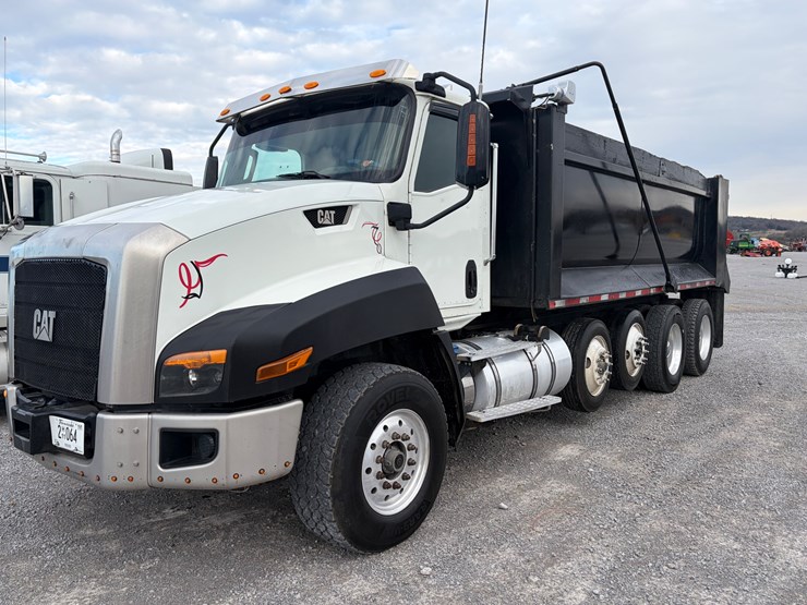 2016-caterpillar-ct660s-image-1