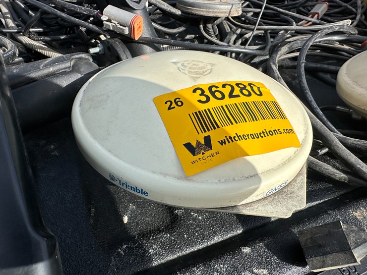 #36280-•-trimble-gps-system-image-15