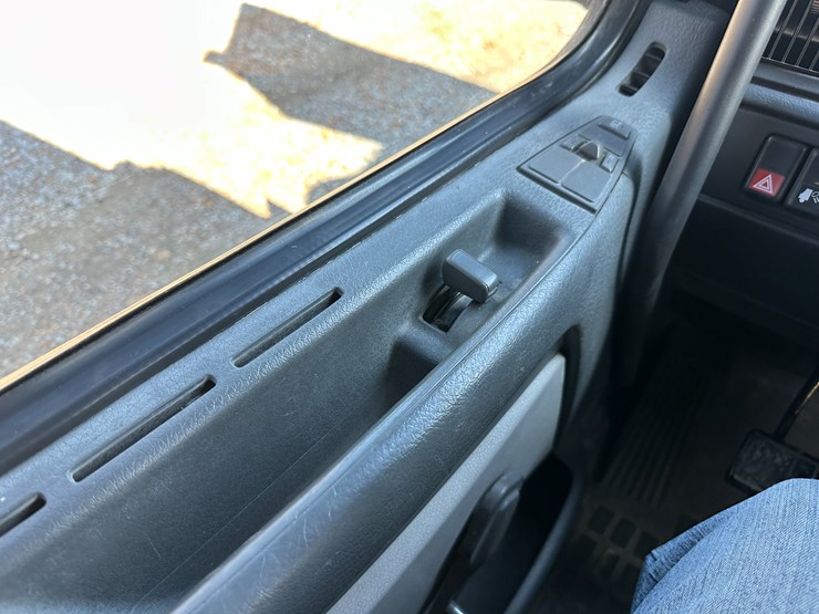 1998-volvo-vn-image-74