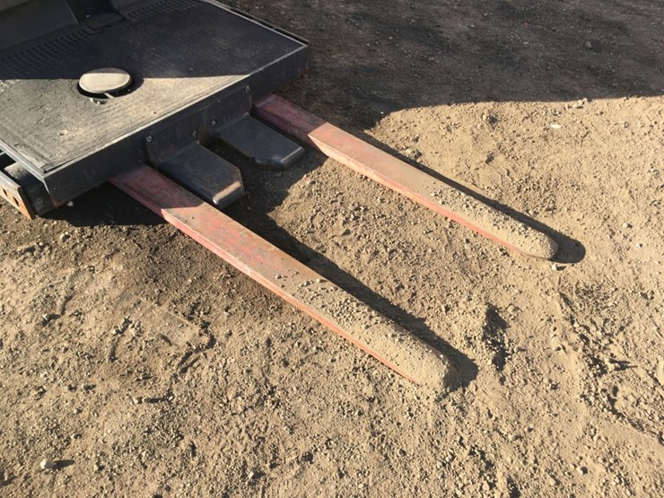 raymond-540-0pc30tt-narrow-aisle-forklift,-image-7