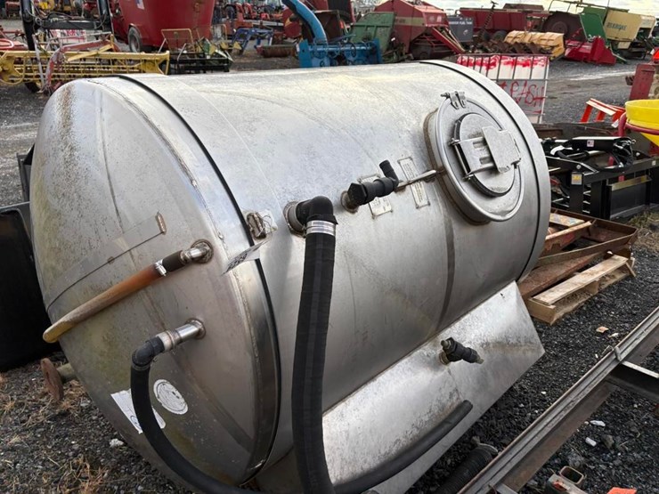 stainless-steel-500-gallon-truck-tank-image-2