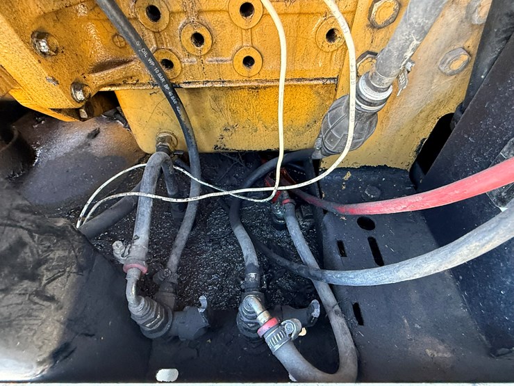 2007-caterpillar-xq20-image-33