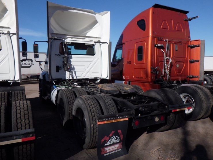 2017-international-prostar-image-12