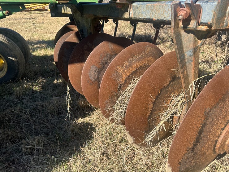 john-deere-27-image-24