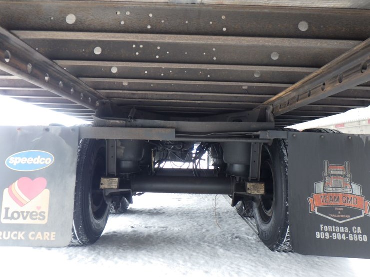 2011-utility-3000r-image-14